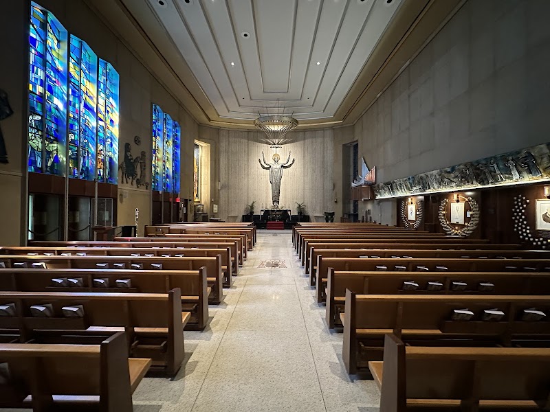 Holy Family Roman Catholic Church