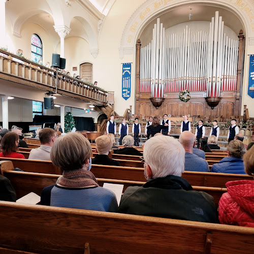 Crescent Fort Rouge United Church