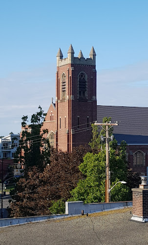 United Commons (formerly First Metropolitan)