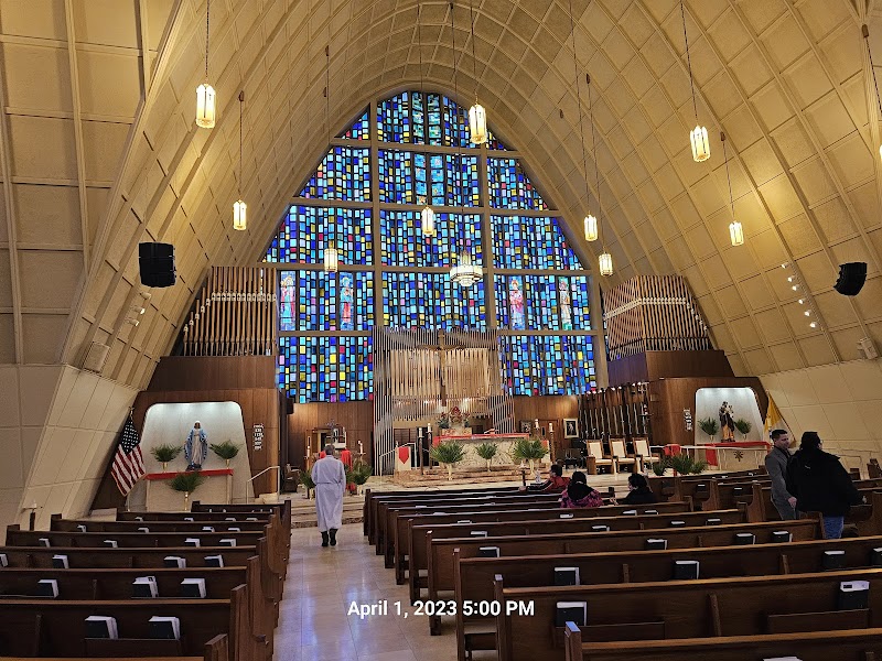 St Mary, Our Lady Queen of Families