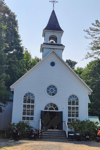 Église du Village Québécois d'Antan