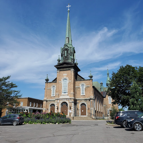 Catholic Presbytery of Our Lady of Perpetual Help in Charny