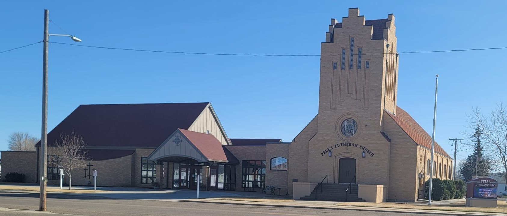Pella Lutheran Church