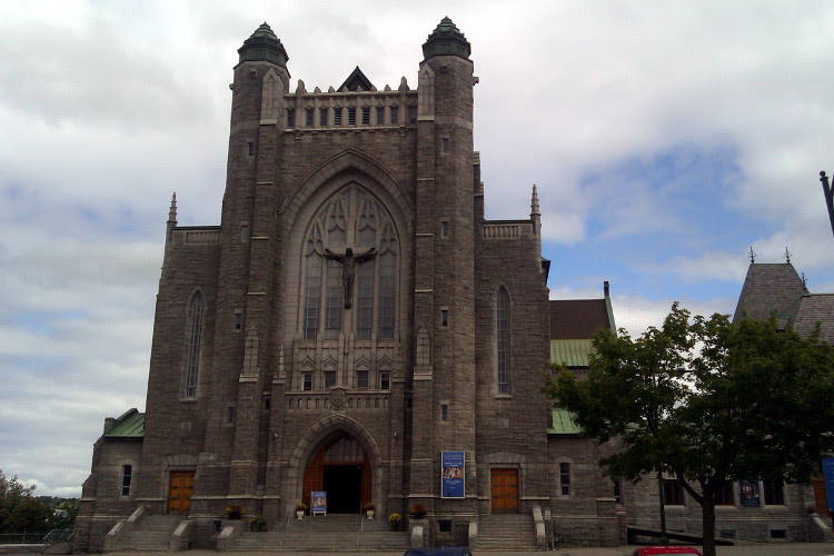 Église-Cathédrale Saint Jean l'Évangéliste